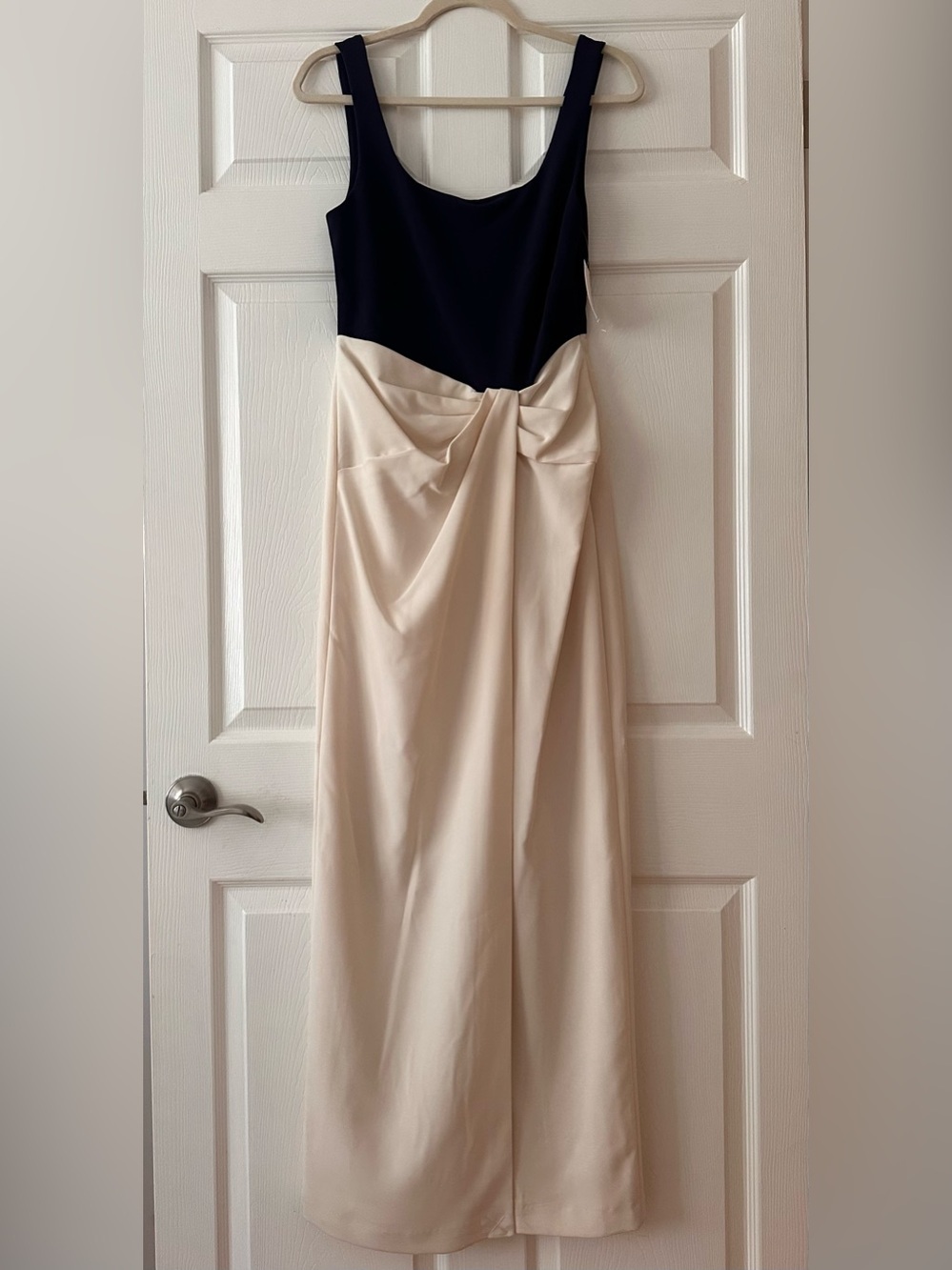 Lauren Ralph Lauren
Two-Tone Ottoman & Crepe
Sleeveless Gown - Picture 8 of 9